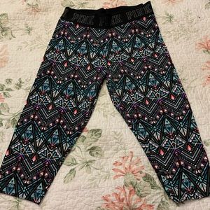 Victoria’s Secret PINK cropped leggings